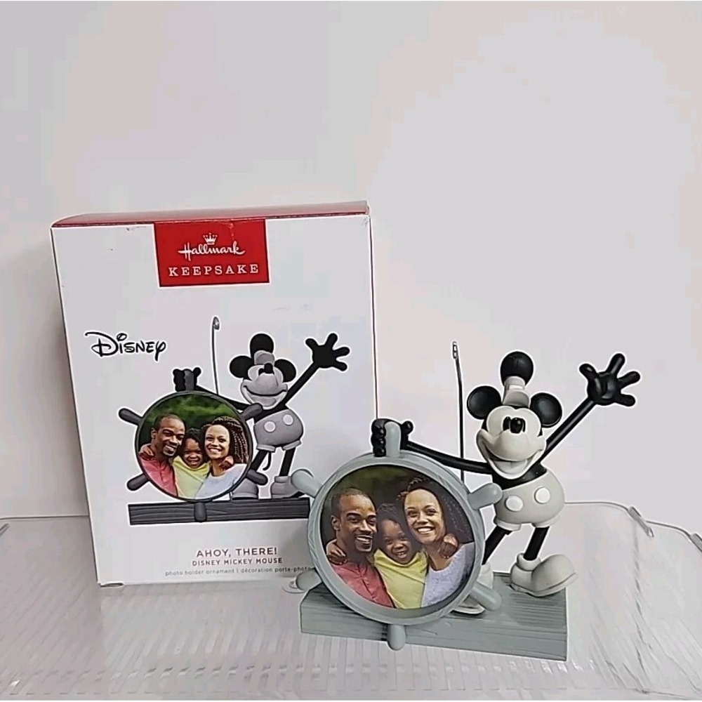Hallmark Keepsake Disney Mickey Mouse Ahoy There Photo Holder Ornament QHX3106